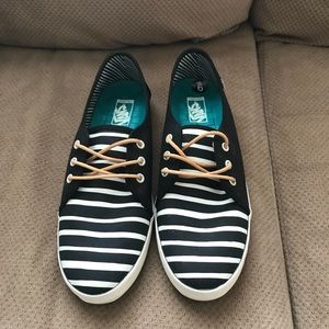 Vans size 9 palisades